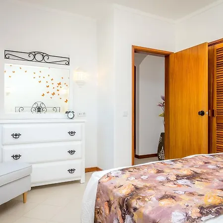 Clementina Albufeira