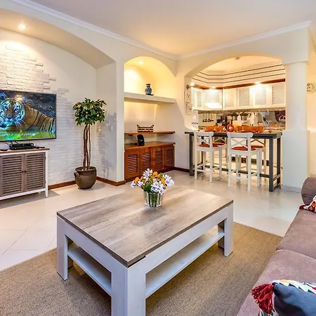 Clementina Apartment *