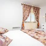 Clementina شقة البوفيرا